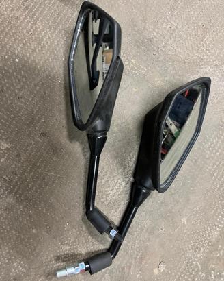 Specchietti manopole e porta targa ktm 125 duke