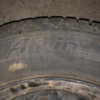 Cerchi in ferro e pneumatici michelin fiat punto