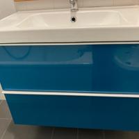 mobiletto con lavabo per bagno