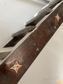 Scala in legno massello