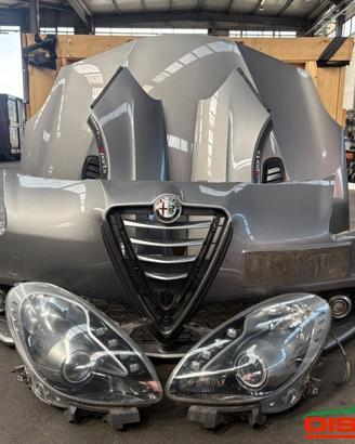 Alfa Romeo Giulietta musata anteriore