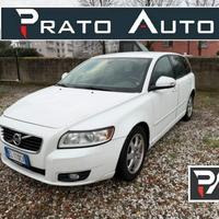 VOLVO V50 D2 R-design