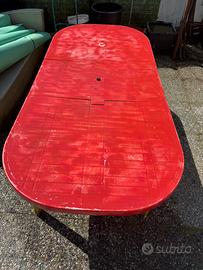 Tavolo di plastica da giardino