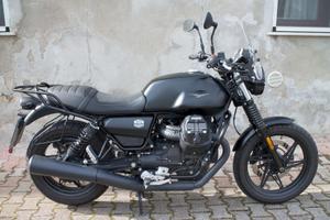 Moto Guzzi V7 IV Stone 850