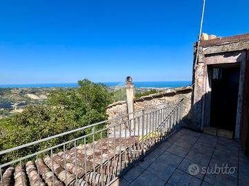 4 LOCALI A ACQUAVIVA PICENA