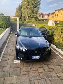 Jaguar F pace