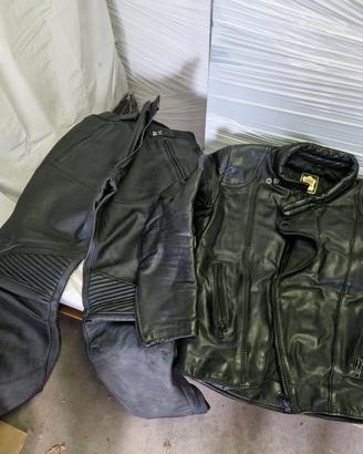 giacca pelle e pantaloni vintage moto