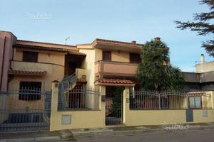 Villa indipendente con giardino 400 mq selargius