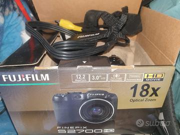 Fotocamera Fujifilm Finepix s2700