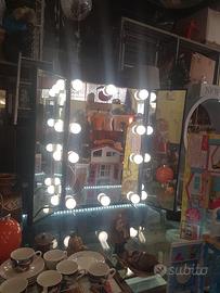 specchiera per trucco in ferro battuto 