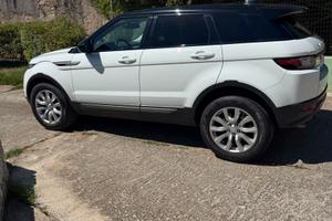 Evoque Range Rover