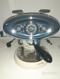 Macchina per caffe' ILLYY X7  poco utilizzata 