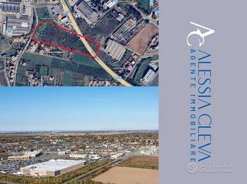 Terreno di 32575 m² a Pomezia