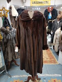 Visone MG con Collo a Corolla