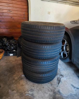 4 pneumatici Michelin Latitude 235/55 R19 101Y