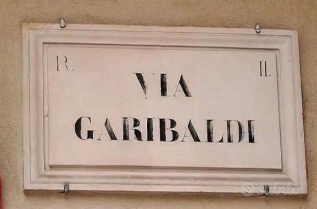 ___ Via Garibaldi ___