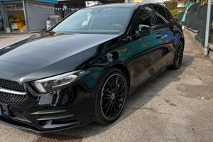 Mercedes classe A 250e AMG - Total Black
