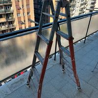 Scala a libretto telescopica 4+4 gradini