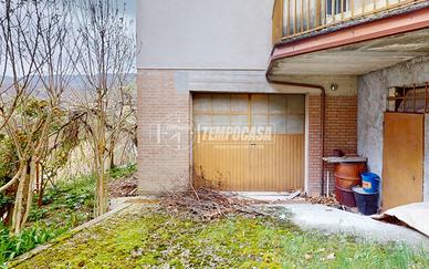 CASA INDIPENDENTECOMPOSTA DA TRE APPARTAMENTI A S.