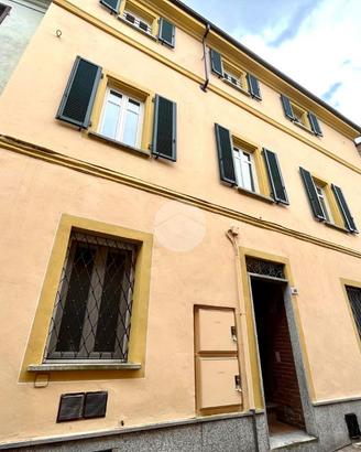 3 LOCALI A MONCALVO