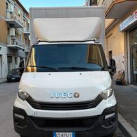 Iveco Daily Furgone con sponda