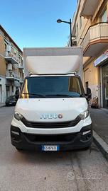 Iveco Daily Furgone con sponda