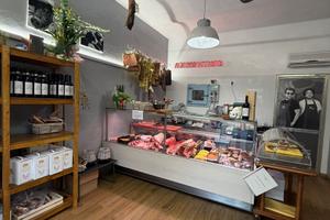 Macelleria su locale storico