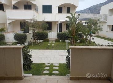 Isola delle femmine Bivani con posto auto