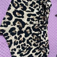 top + pantaloncino leipardati