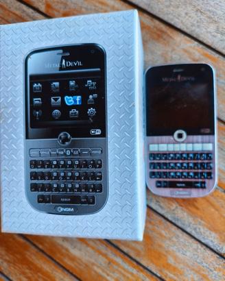telefono cellulare NGM Metal Devil dual SIM 