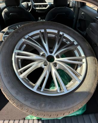 Cerchi e gomme Alfa Romeo Stelvio da 18 “NUOVI”