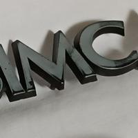 scritta SIMCA in materiale plastico