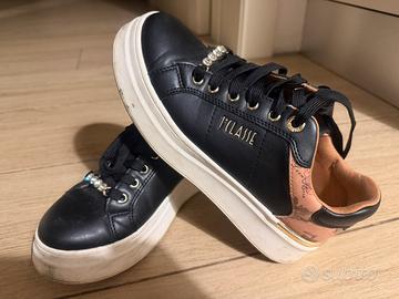 sneakers Alviero Martini