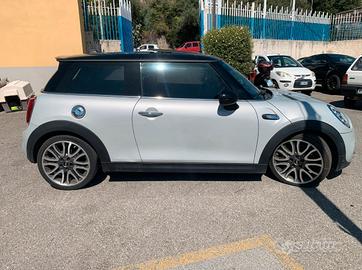 Mini Cooper SD