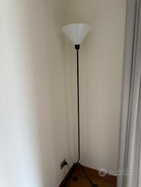 lampada lampadario tavolino salotto
