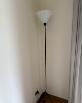 lampada lampadario tavolino salotto