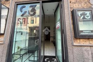 NEGOZIO A MARANO DI NAPOLI