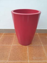 coprivaso in plastica dura  colore rosso