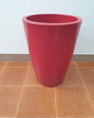 coprivaso in plastica dura  colore rosso