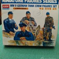 kit di montaggio soldatini  Academi 