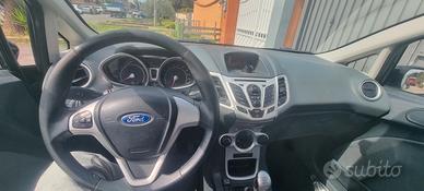 ford fiesta benzina gpl