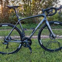 Bicicletta da corsa Scott Addict 10 2019
