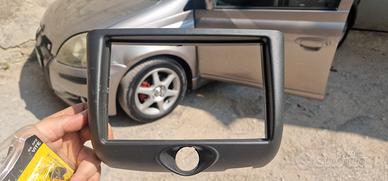 Mascherina autoradio 2 din Yaris p1, mk1.