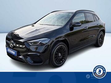 Mercedes-Benz GLA 180 Automatic AMG Line Adva...