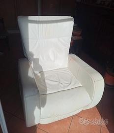 Poltrona pelle Chateux d'Ax  guasta