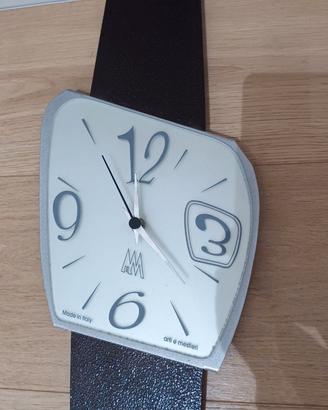 Originale orologio da polso ...a parete