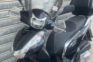 Scooter  HONDA SH300