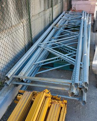 Scaffalatura porta pallet