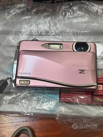 Fujifilm z800, pari al nuovo. Scatola e accessori