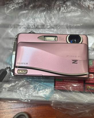 Fujifilm z800, pari al nuovo. Scatola e accessori